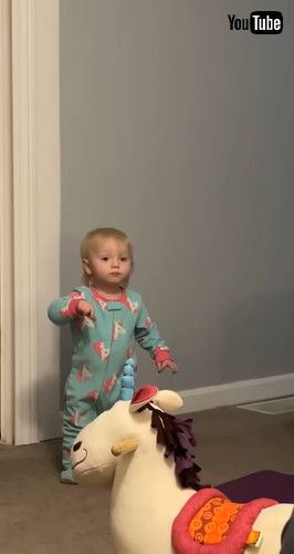 「Sassy Daughter Has More To Say || ViralHog」