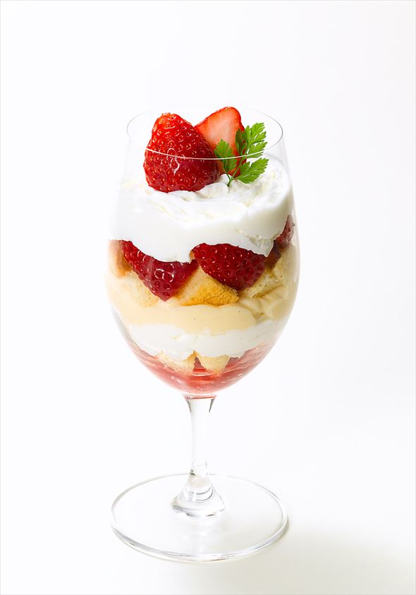 苺のショートケーキ仕立て