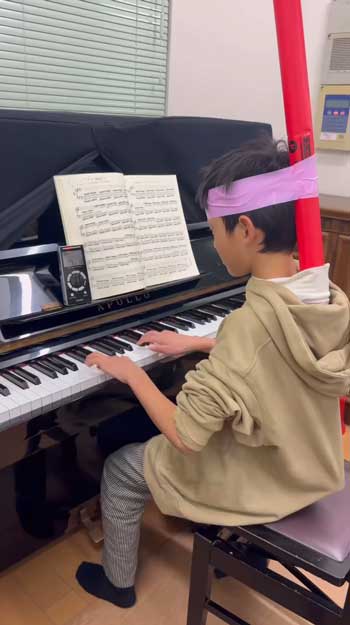 姿勢矯正する特訓