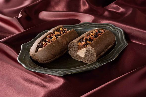 「GODIVA ショコラロール チョコチップ＆アーモンド」