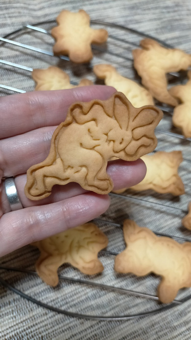 セリア 鳥獣戯画 クッキー抜き型 アイシングクッキー