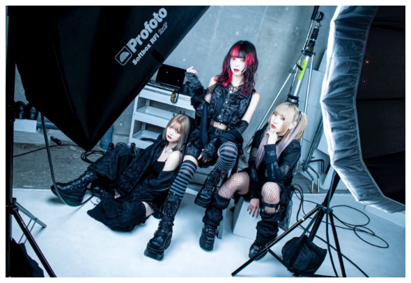 アイドルグループ「9DayzGlitchClubTokyo」