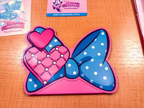 “ミニーのファンダーランド”スペシャルルーム ルームキーブックレット