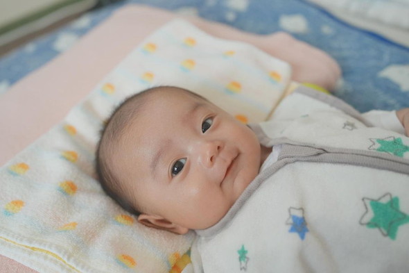 優しいほほ笑み