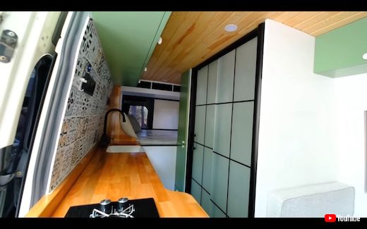 キャンピングカー 自作 フォルクスワーゲン クラフター