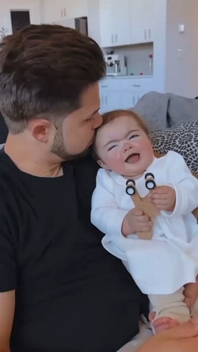 パパよりもママに抱っこされたい赤ちゃん