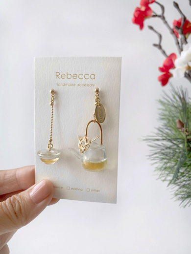 おとそをイメージしたアクセサリー