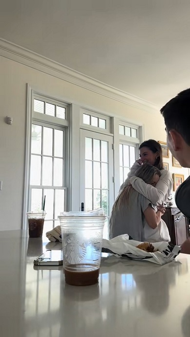 きょうだいに妊娠報告した瞬間の動画