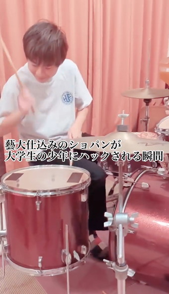 ドラムとピアノのセッション