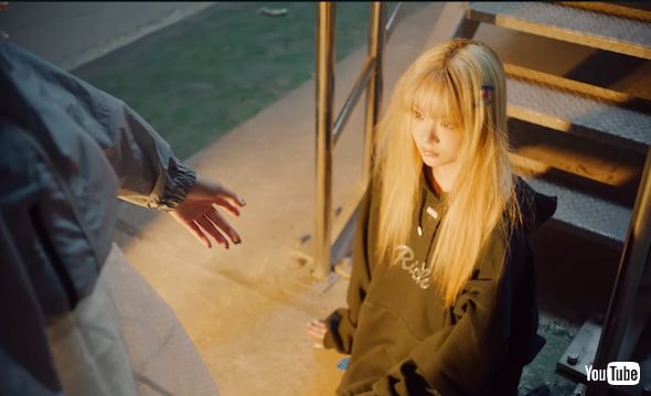 「LE SSERAFIM」のトレーラー動画「Good Bones」