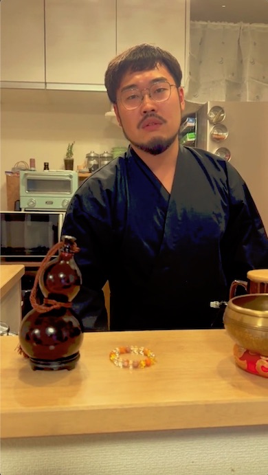 真顔のヒゲさん