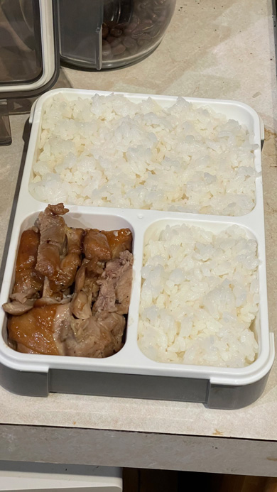大学生 息子 子ども 弁当 自分で 詰めさせた 大盛り ご飯 肉