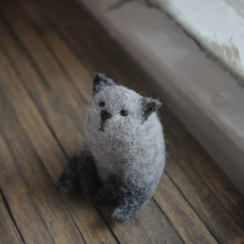 羊毛フェルトのかわいいぬいぐるみ