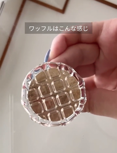 かわいらしいワッフル柄も