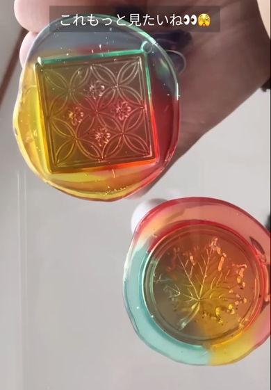 永遠に見ていられるシーリングスタンプ動画