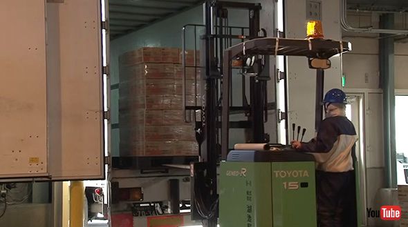 工場 ポテチ 湖池屋