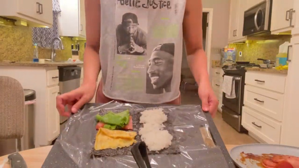 国際結婚 ママ アメリカ スクール おにぎらず 配った 学校 反応 ご飯 海苔 玉子