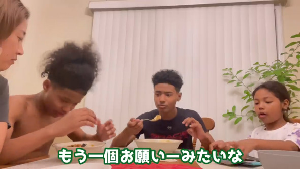 国際結婚 ママ アメリカ スクール おにぎらず 配った 学校 反応 ご飯 海苔 玉子