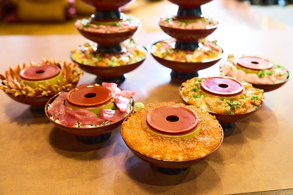 すしめん処大京　食べ放題　タワー丼