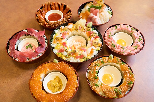 すしめん処大京　食べ放題　タワー丼