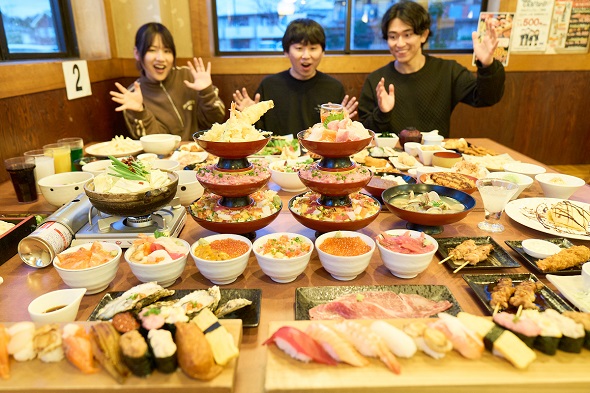 すしめん処大京　食べ放題　タワー丼