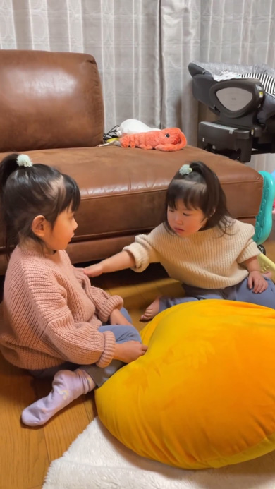 姉妹 喧嘩 冷静 お姉ちゃん 妹 謝る 仲直り 先にごめんね 育児 あるある