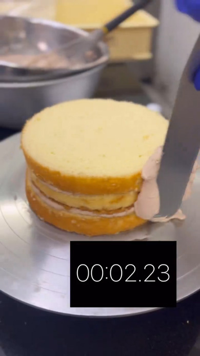 パティシエ 本気 ナッペ ケーキ クリーム プロ メイキング 1分チャレンジ