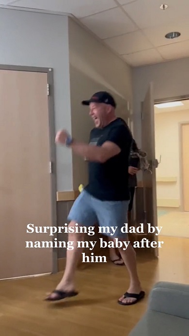 ウキウキで赤ちゃんと対面した父に名前を教えた瞬間
