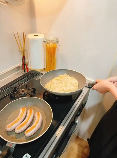 妻 フライパン ひっくり返したら 一回転 360度 返し方 夫婦