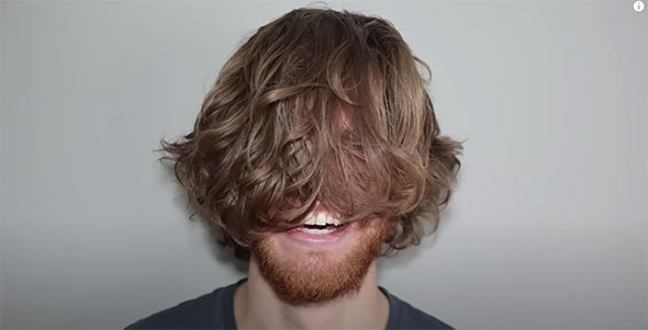 自撮り　髪の毛