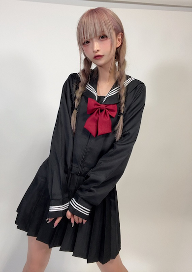 コモレ☆ビヨリのセーラー服姿