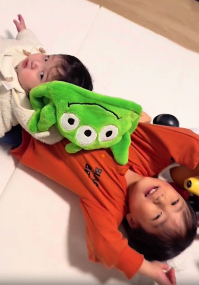 満足そうな表情のお兄ちゃん