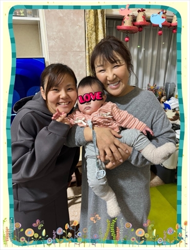 北斗晶、凛、孫・寿々ちゃんの親子3世代ショット