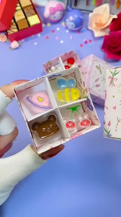 小物を入れた箱