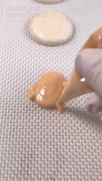 マカロンで作る目玉おやじの製作過程