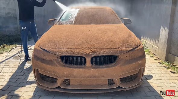 高圧洗浄機でブシャー！