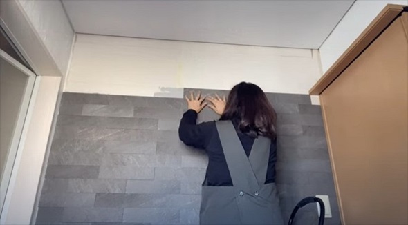 エコカラットをどんどん貼っていきます