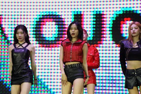 ITZY JYP Stray Kids NMIXX J.Y. Park