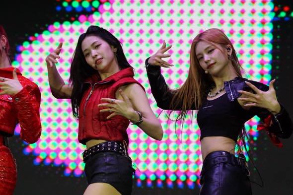 ITZY JYP Stray Kids NMIXX J.Y. Park