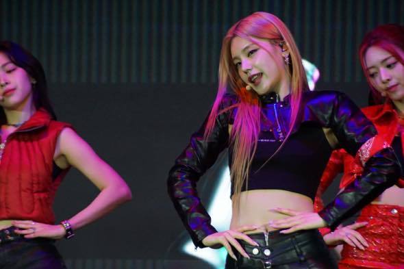 ITZY JYP Stray Kids NMIXX J.Y. Park