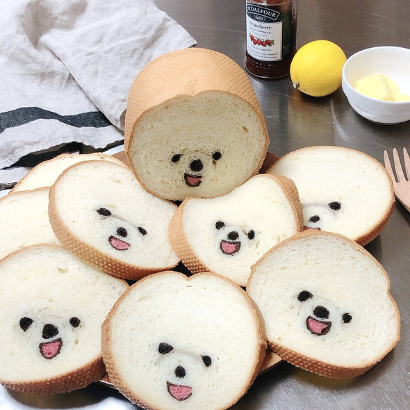 断面がワンコのパン