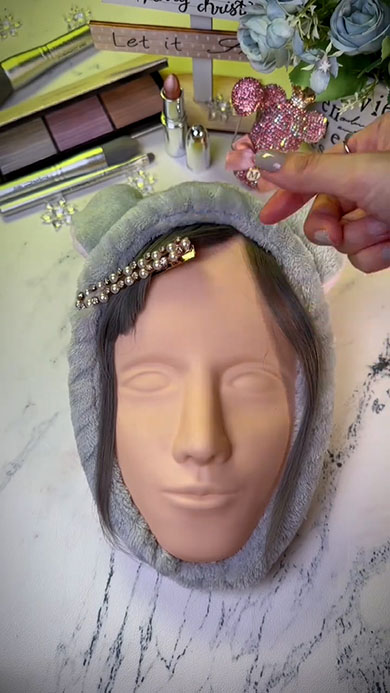 お面にメイクしてみた・ビフォー