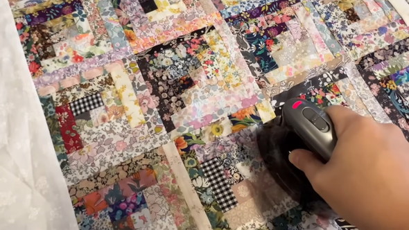 アイロンを当てて接着