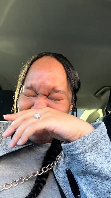 3歳の子どもを初めて保育園に送った後、社内で泣いてしまうママとパパ