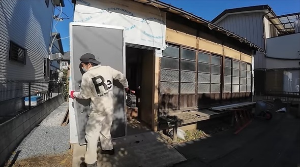 やべぇ家を夫妻でリフォーム