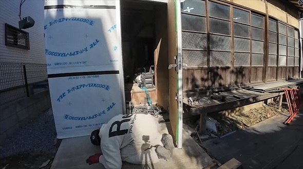 やべぇ家を夫妻でリフォーム