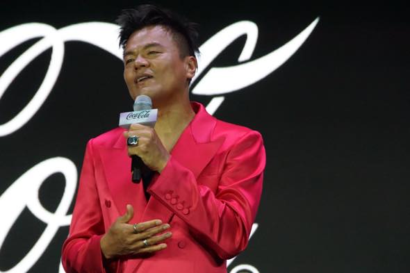 J.Y. Park JYP Stray Kids ITZY NMIXX コカ・コーラ