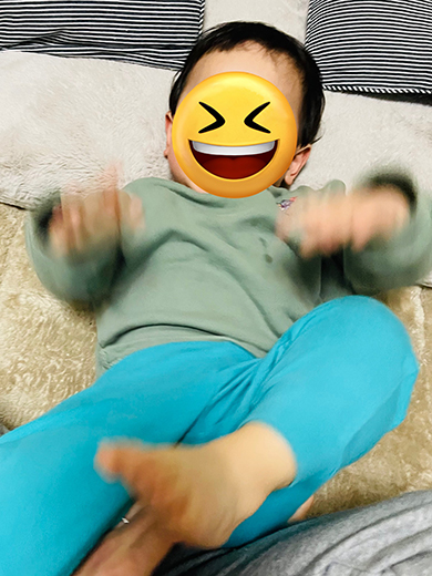 水色ズボンで暴れる