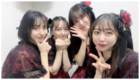 アイドルグループ「Venus Parfait（ヴィーナス・パルフェ）」の初原千絵と辺見レナ