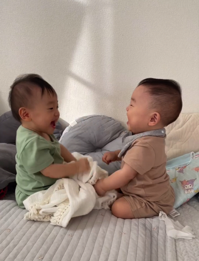 終始楽しそうな双子